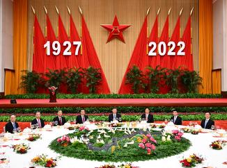国防部举行盛大招待会热烈庆祝中国人民解放军建军95周年 习近平等出席